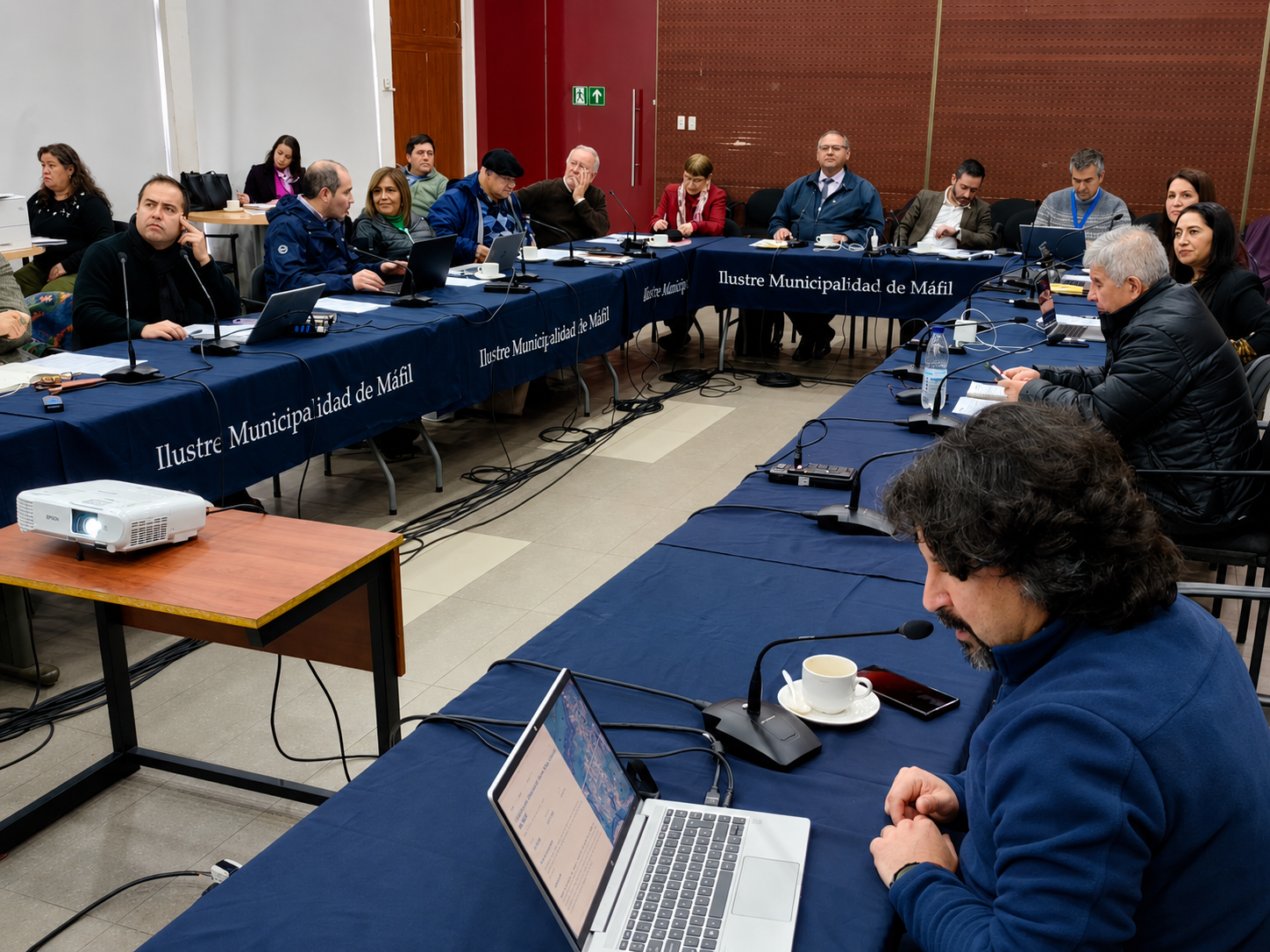 Comisión de Control conoce avances e iniciativas para Máfil